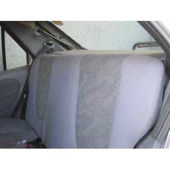 ford fiesta berlina del año 1996