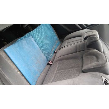 peugeot 407 del año 2004