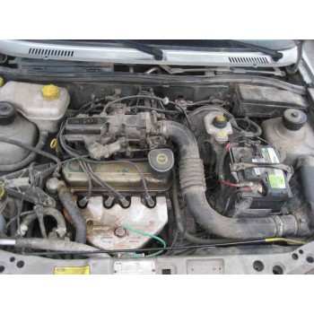 ford fiesta berlina (dx) del año 2001