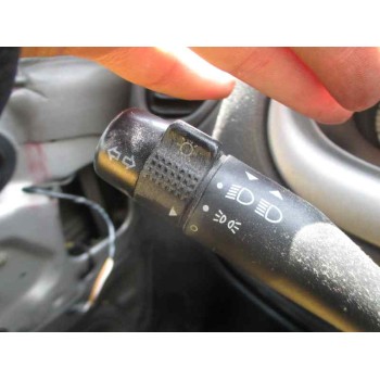 ford fiesta berlina (dx) del año 2001