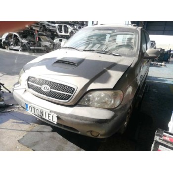kia carnival ii del año 2004