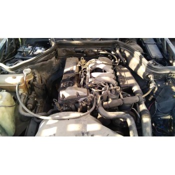 mercedes-benz clase e (w124) berlina del año 1985