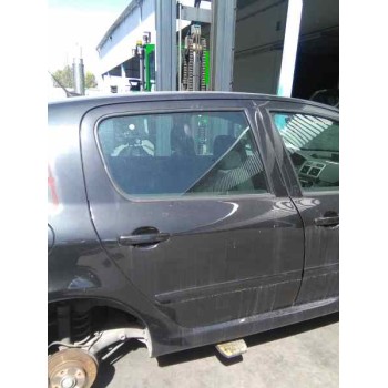 peugeot 307 berlina (s2) del año 2005