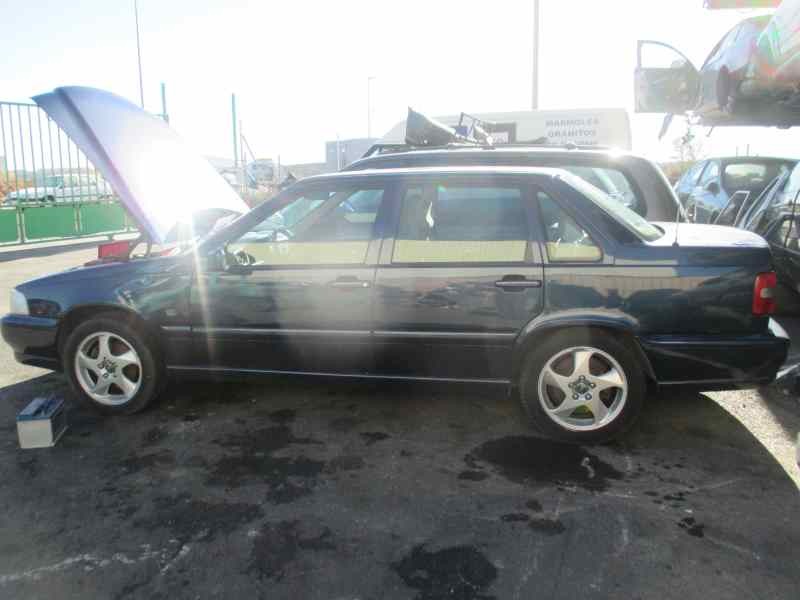 VOLVO S70 BERLINA
