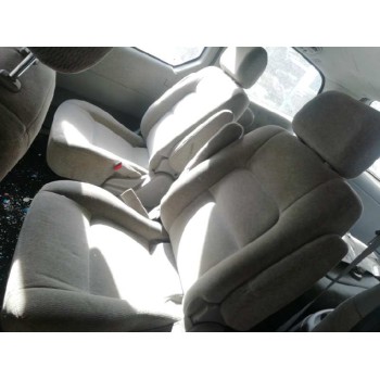 kia carnival ii del año 2004