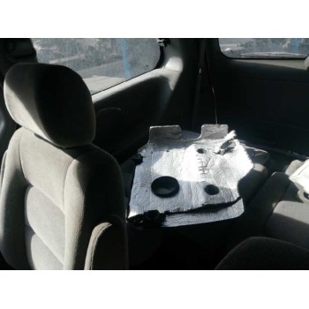 kia carnival ii del año 2004