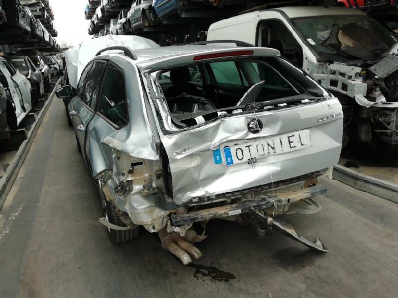 SKODA OCTAVIA COMBI (5E5)