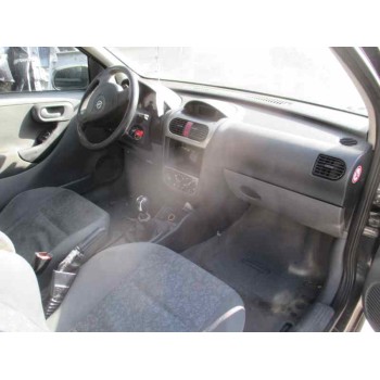 opel corsa c del año 2000