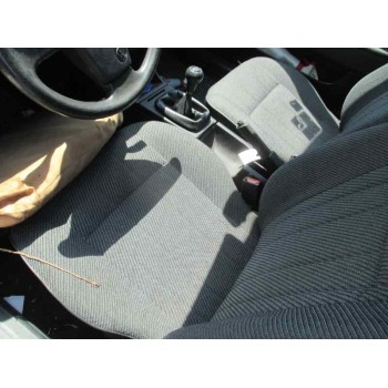 volkswagen passat berlina (312) del año 1989