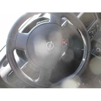 opel corsa c del año 2000