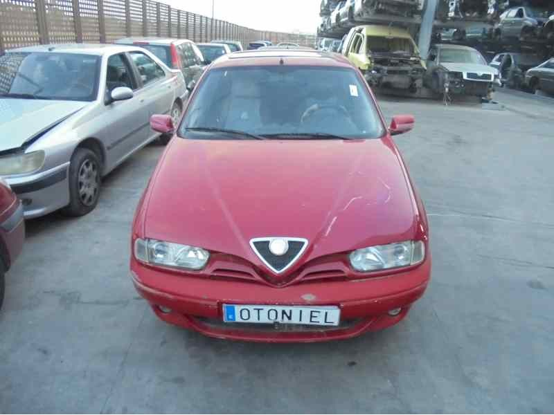 alfa romeo 146 del año 2000