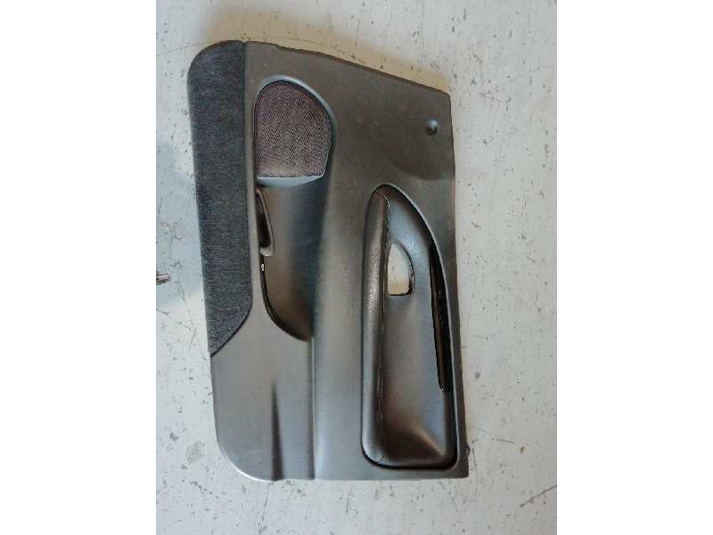 Recambio de guarnecido puerta delantera derecha para volvo v40 familiar 1.9 d referencia OEM IAM   