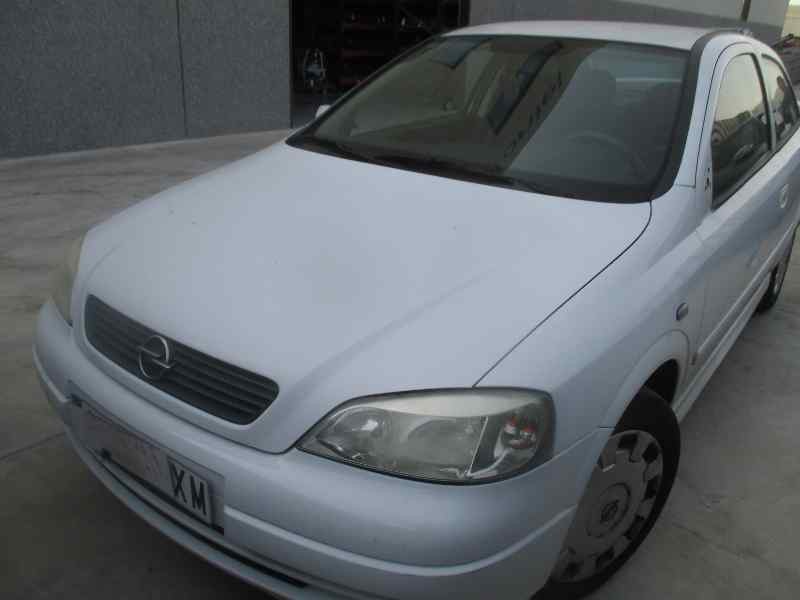 opel astra g berlina del año 2002