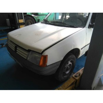 peugeot 205 berlina del año 1987