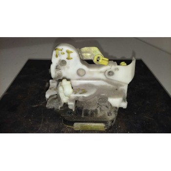 CERRADURA PUERTA TRASERA IZQUIERDA 