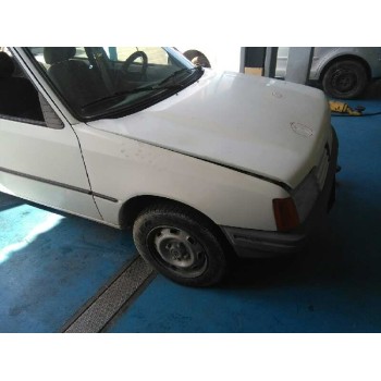 peugeot 205 berlina del año 1987