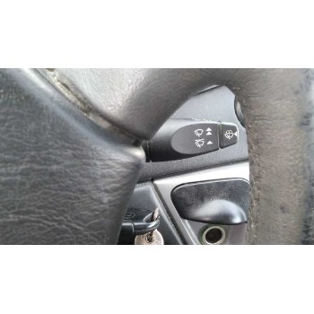 ford focus berlina (cak) del año 2001