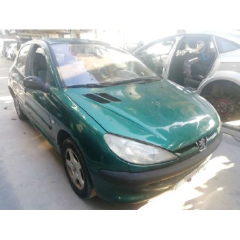 peugeot 206 berlina del año 2000