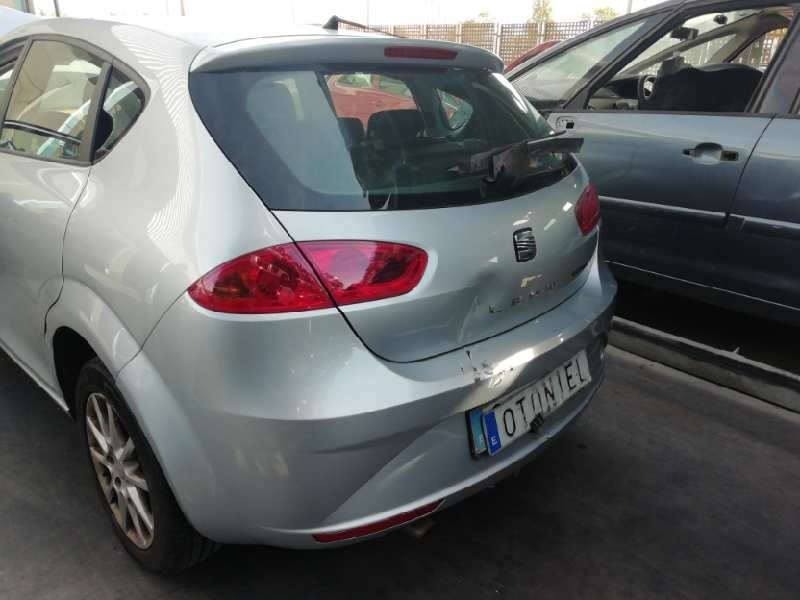 SEAT LEON (1P1)
