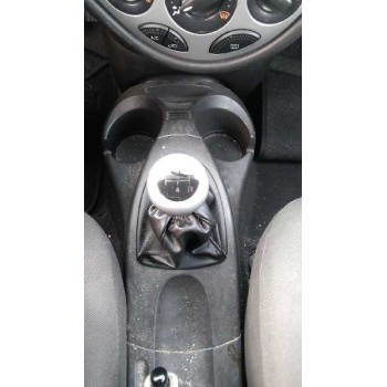 ford focus berlina (cak) del año 2001