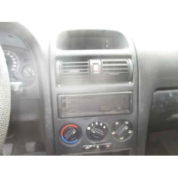 opel astra g berlina del año 2002