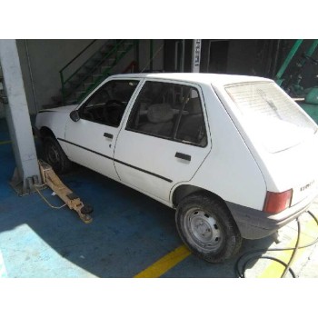 peugeot 205 berlina del año 1987