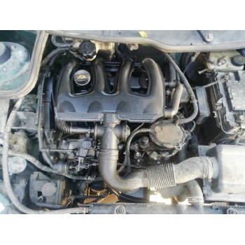 peugeot 206 berlina del año 2000