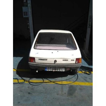 peugeot 205 berlina del año 1987