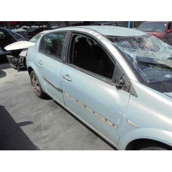 renault megane ii classic berlina del año 2004