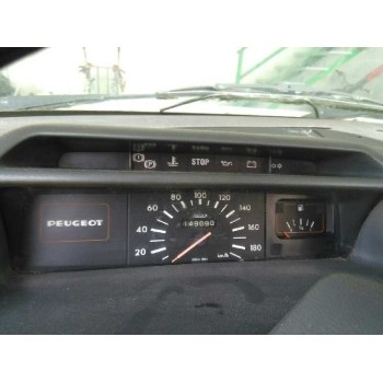 peugeot 205 berlina del año 1987