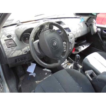 renault megane ii classic berlina del año 2004