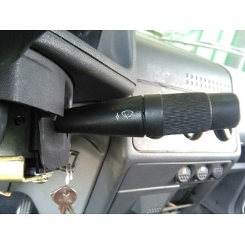 peugeot 205 berlina del año 1987