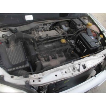 opel astra g berlina del año 2002