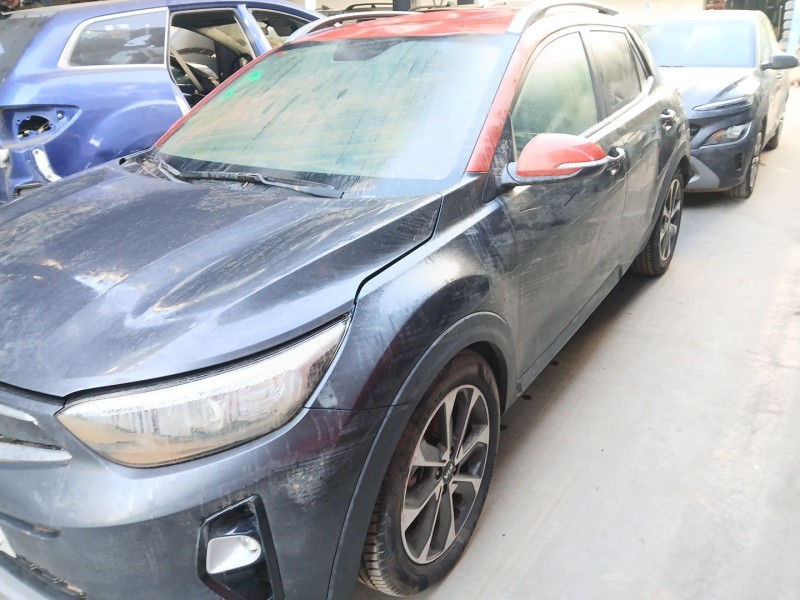 KIA STONIC (YB)