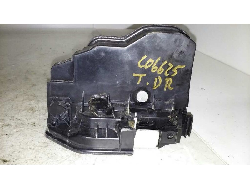 Recambio de cerradura puerta trasera derecha para bmw serie 1 lim. (f20) 1.6 turbodiesel referencia OEM IAM   