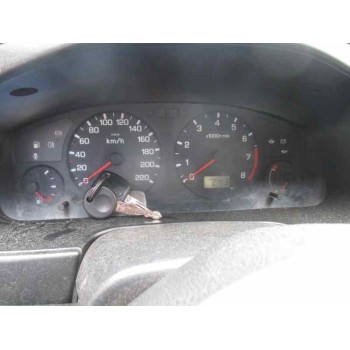 nissan primera berlina (p11) del año 1999