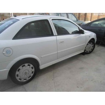 opel astra g berlina del año 2002