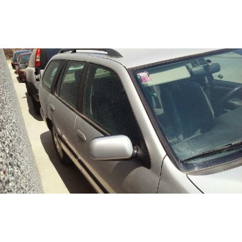 nissan primera berlina (p11) del año 1998