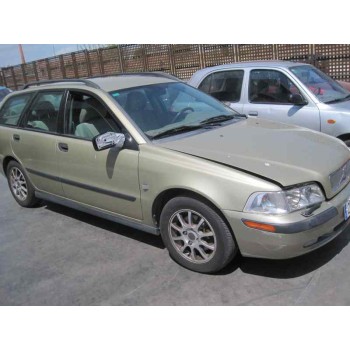 volvo v40 familiar del año 2001