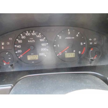 nissan primera berlina (p11) del año 1998