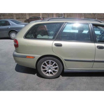 volvo v40 familiar del año 2001