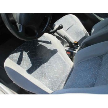 nissan primera berlina (p11) del año 1998