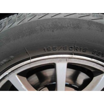 volvo v40 familiar del año 2001