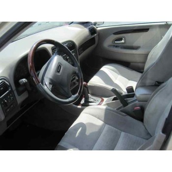 volvo v40 familiar del año 2001