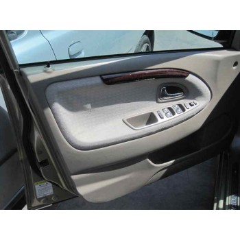 volvo v40 familiar del año 2001