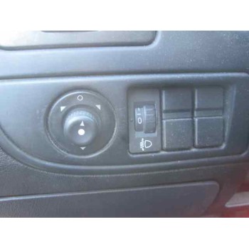 citroën xsara berlina del año 2002