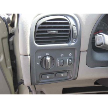 volvo v40 familiar del año 2001