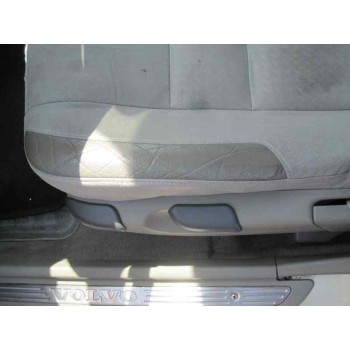 volvo v40 familiar del año 2001