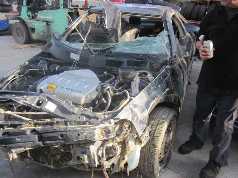 opel astra g coupé del año 2001