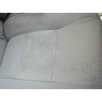 volvo v40 familiar del año 2001